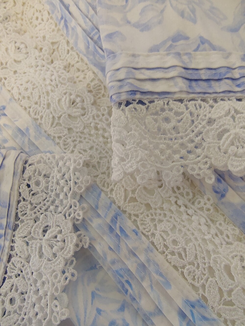 Eileen West 100% Cotton Lawn Nightgown & Robe Set Small Blue Floral Lace 2pc - Picture 10 of 16